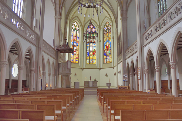 Quelle: Tommy - URL: https://www.stadtwiki-baden-baden.de/w/images/5/57/Evangelische_Stadtkirche-04.jpg